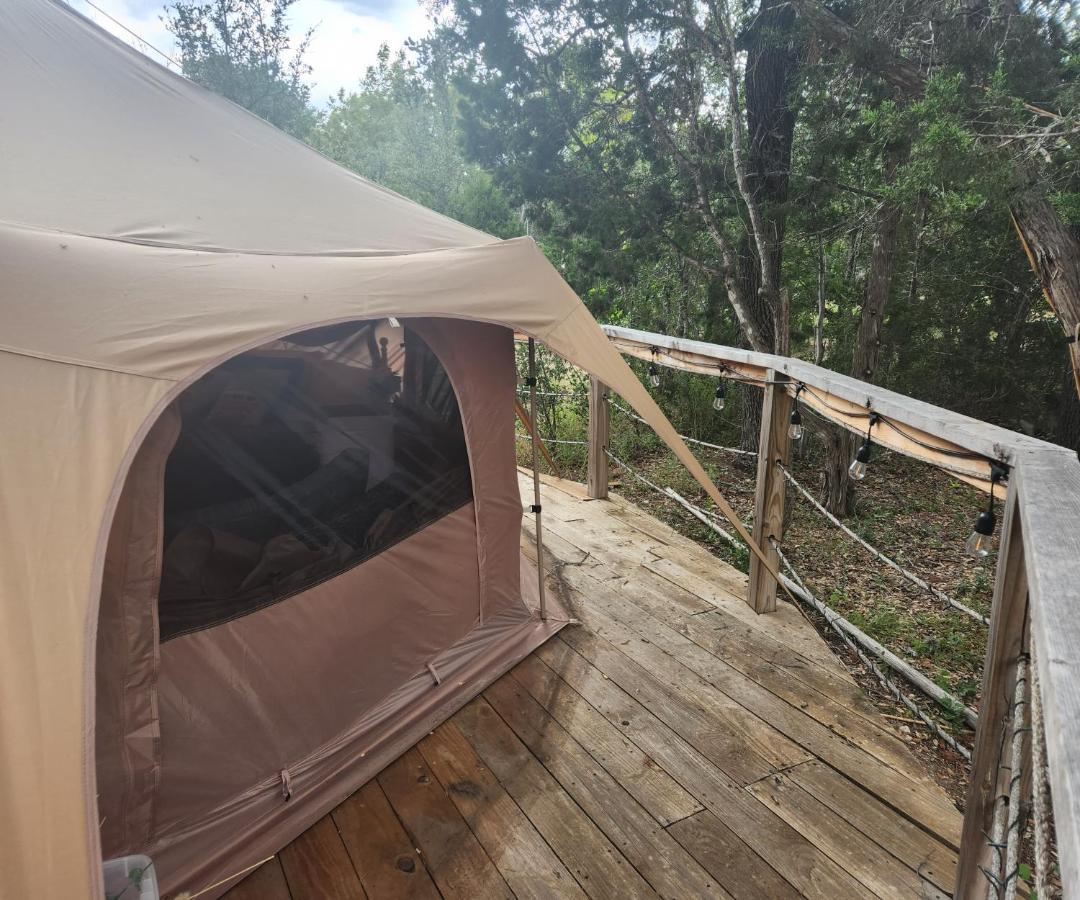 Al'S Hideaway Glamping Tents Hotel Pipe Creek Eksteriør billede
